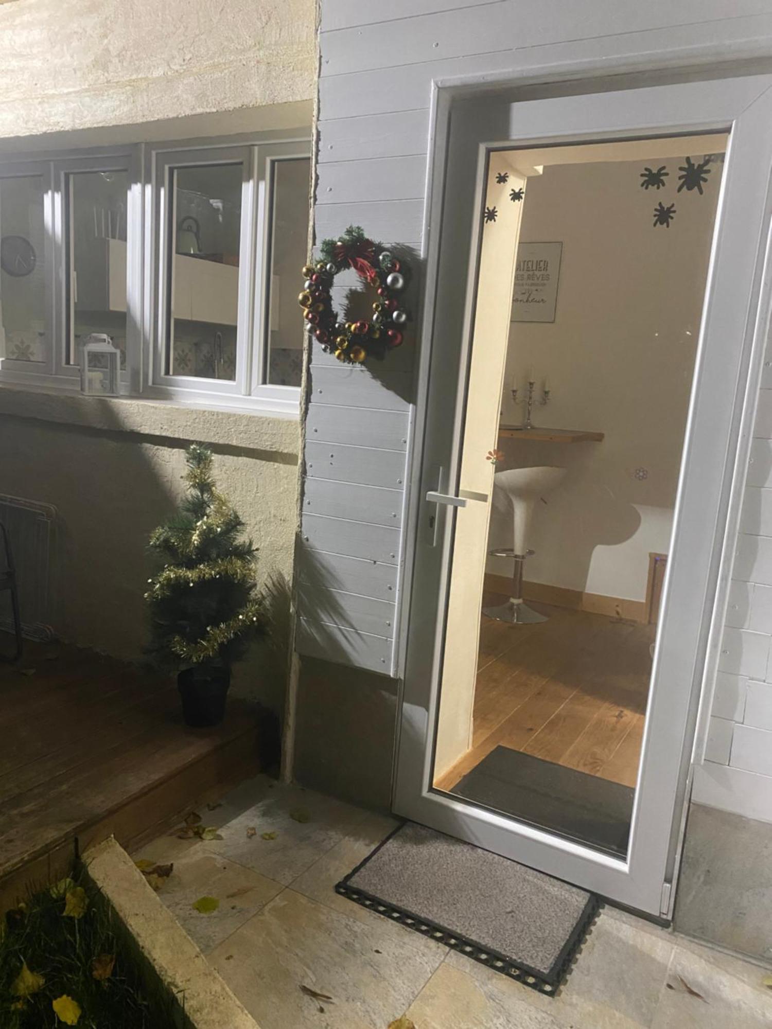 Dependance De Charme - Tiny House Apartman Colmar Kültér fotó
